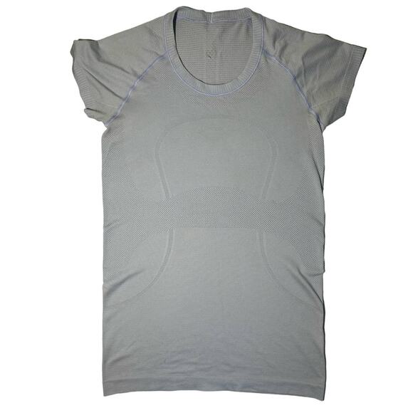 Lululemon Woman's Light Purple Swiftly Tech Shirt Size 8 - Picture 1 of 5